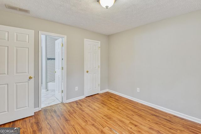 2880 Highpoint Road, Snellville, GA 30078