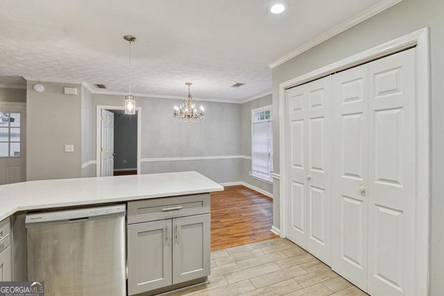 2880 Highpoint Road, Snellville, GA 30078
