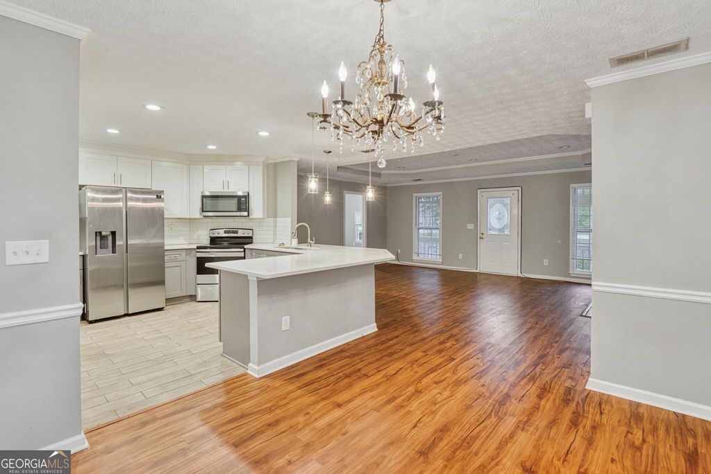 2880 Highpoint Road, Snellville, GA 30078 — photo 2