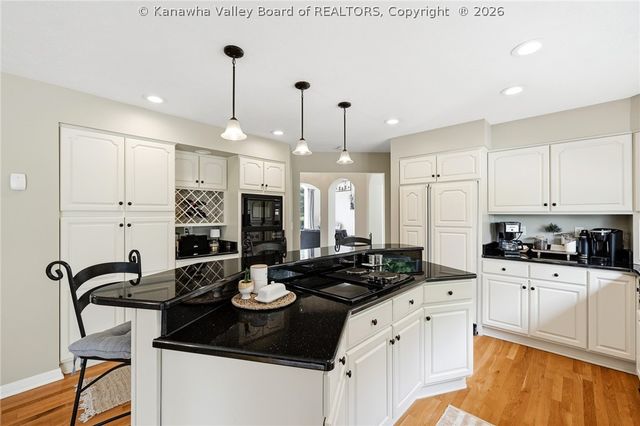 39 Cedar Drive, Hurricane, WV 25526