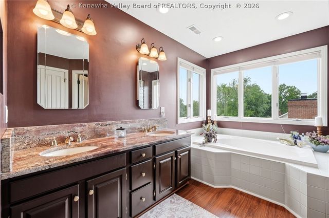 39 Cedar Drive, Hurricane, WV 25526