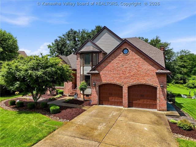 39 Cedar Drive, Hurricane, WV 25526