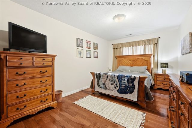 39 Cedar Drive, Hurricane, WV 25526