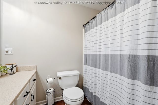 39 Cedar Drive, Hurricane, WV 25526