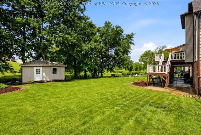 39 Cedar Drive, Hurricane, WV 25526