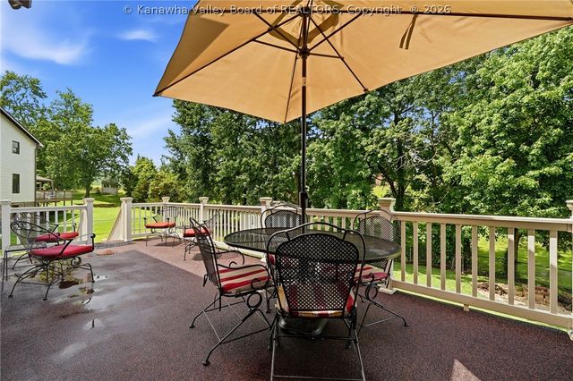 39 Cedar Drive, Hurricane, WV 25526