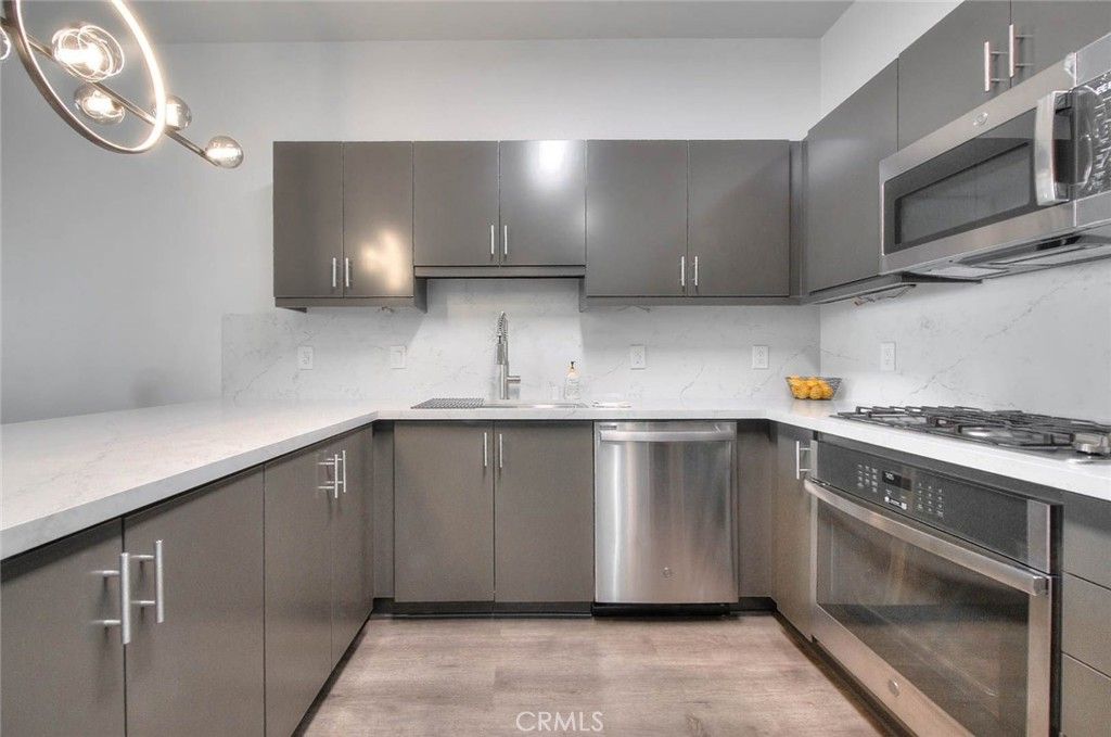 Image 18 of property listing at 435 W Center Street Promenade 328, Anaheim, CA 92805