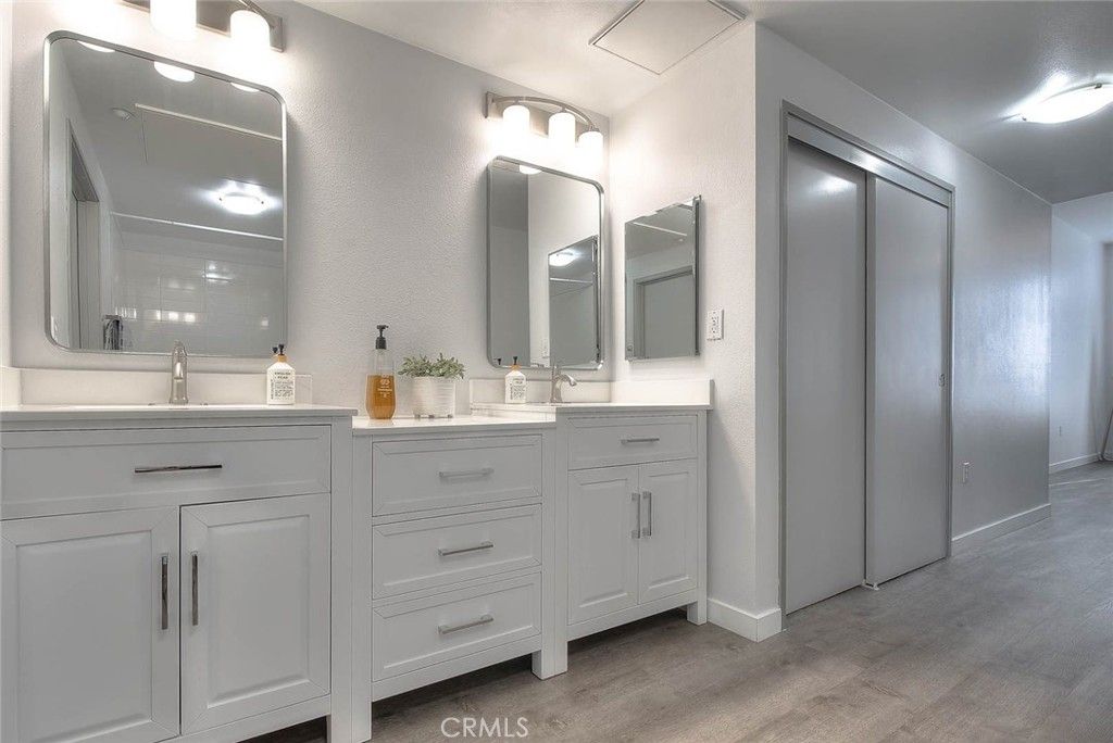 Image 6 of property listing at 435 W Center Street Promenade 328, Anaheim, CA 92805