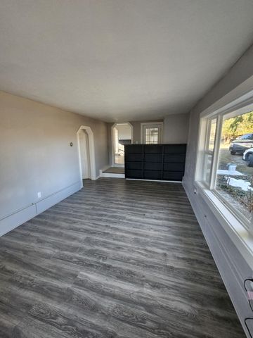 13799 8th Avenue, Marne, MI 49435
