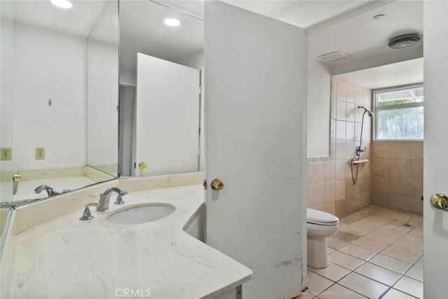 975 Valley Vista Drive, Camarillo, CA 93010