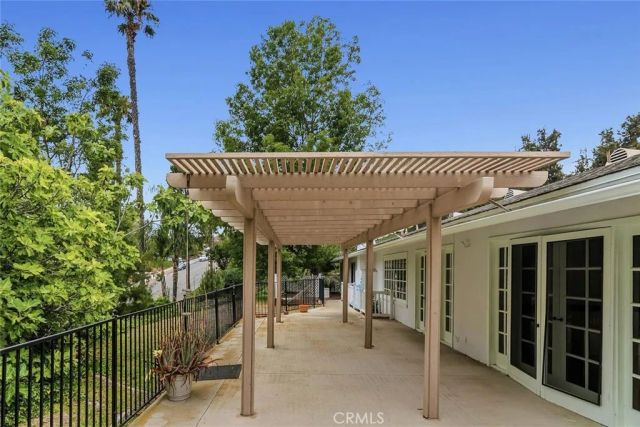 975 Valley Vista Drive, Camarillo, CA 93010