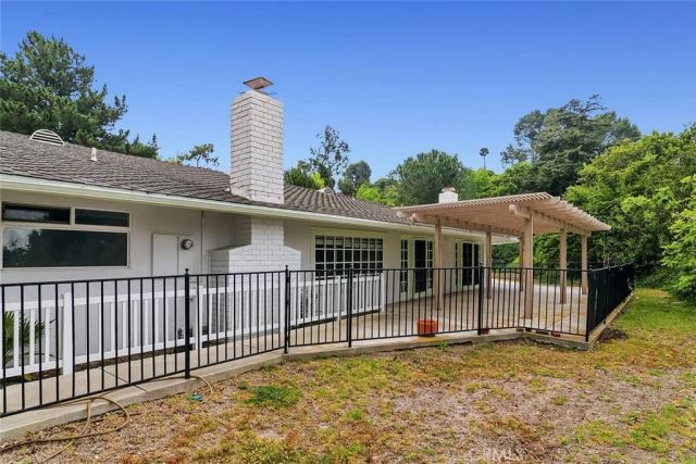 975 Valley Vista Drive, Camarillo, CA 93010