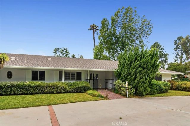 975 Valley Vista Drive, Camarillo, CA 93010