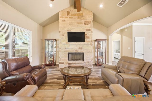 2940 Stillman Court, Belton, TX 76513