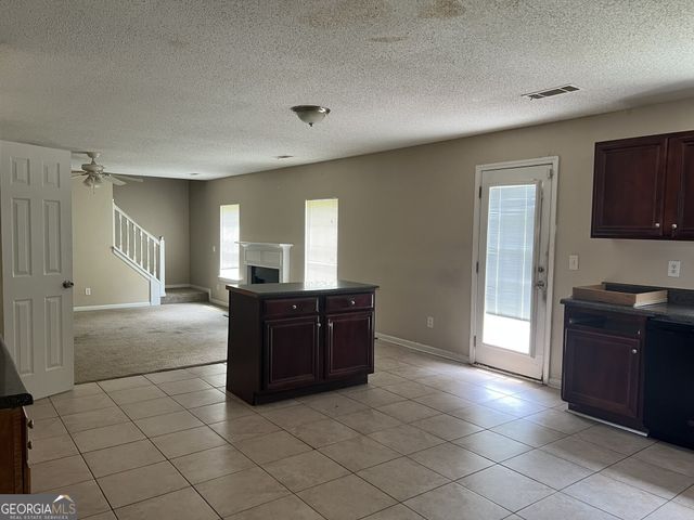 6157 Redtop Loop, Fairburn, GA 30213