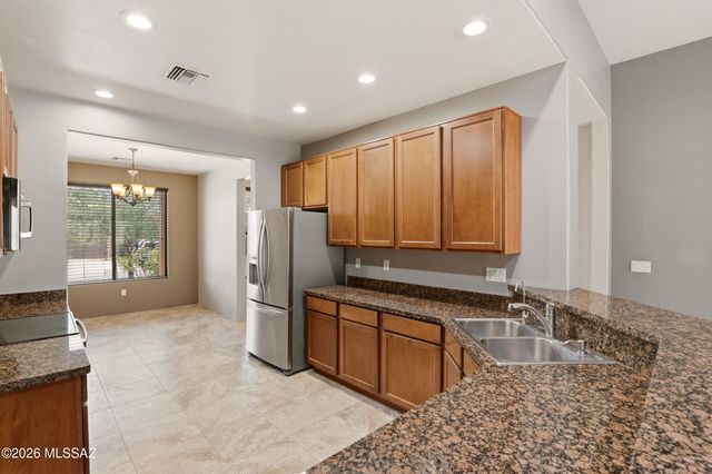 9331 S San Esteban Drive, Vail, AZ 85641