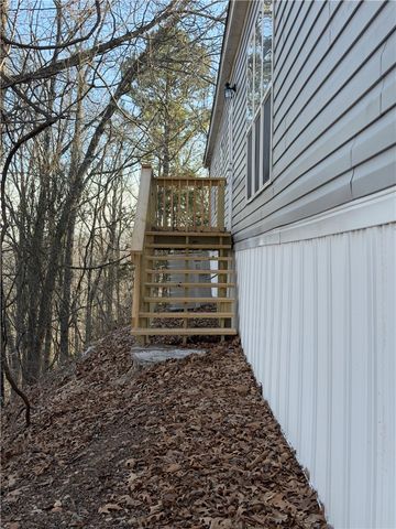 600 County Road 2200, Eureka Springs, AR 72631