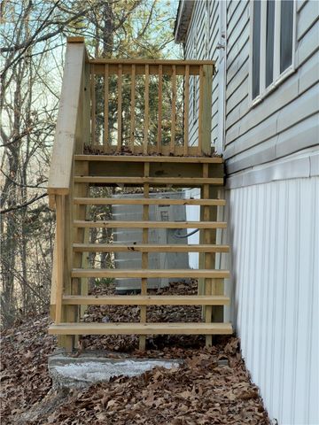 600 County Road 2200, Eureka Springs, AR 72631