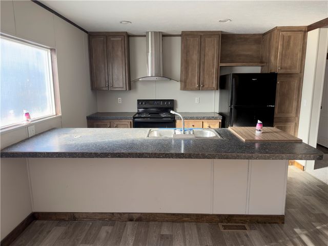 600 County Road 2200, Eureka Springs, AR 72631