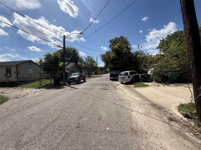 7709 Avenue E, Houston, TX 77012