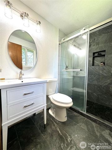 22045 Peter Grubb Road SE, Renton, WA 98058