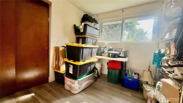 22045 Peter Grubb Road SE, Renton, WA 98058