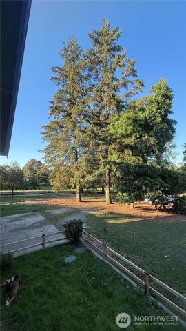 22045 Peter Grubb Road SE, Renton, WA 98058