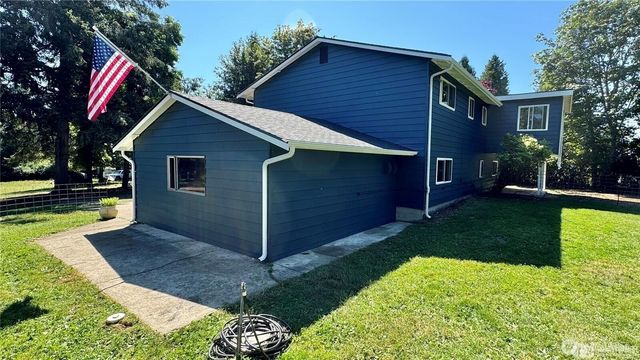 22045 Peter Grubb Road SE, Renton, WA 98058