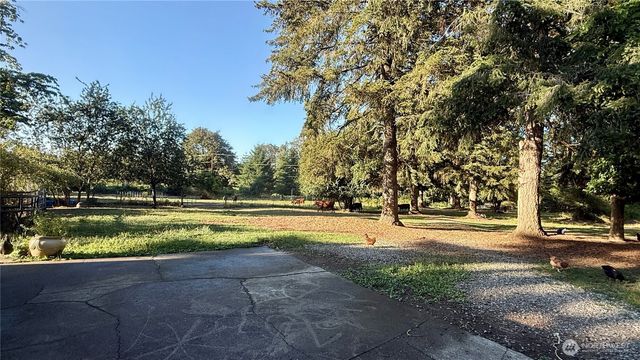 22045 Peter Grubb Road SE, Renton, WA 98058