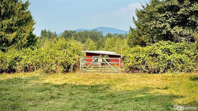 22045 Peter Grubb Road SE, Renton, WA 98058