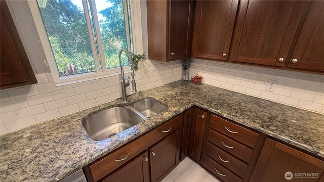 22045 Peter Grubb Road SE, Renton, WA 98058