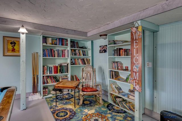 2326 WILSON AVE, Hot Springs, SD 57747