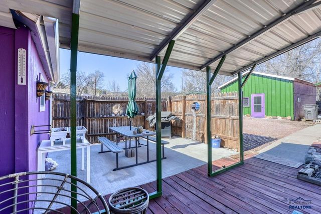 2326 WILSON AVE, Hot Springs, SD 57747