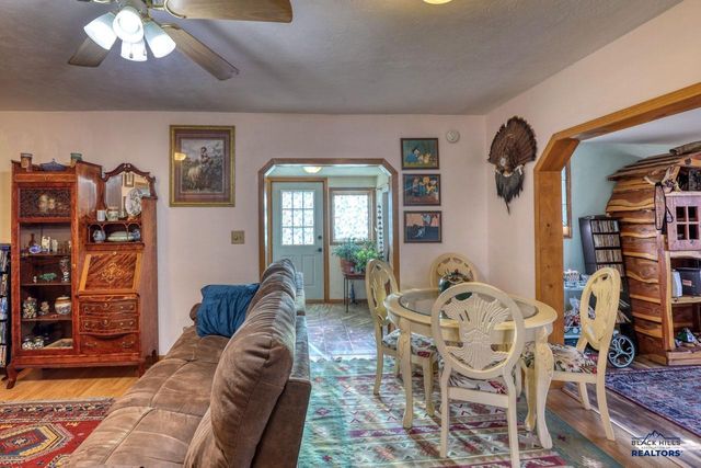 2326 WILSON AVE, Hot Springs, SD 57747