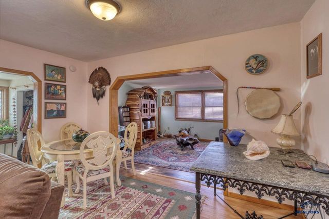 2326 WILSON AVE, Hot Springs, SD 57747