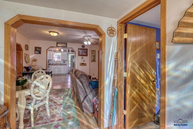 2326 WILSON AVE, Hot Springs, SD 57747