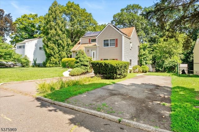 39 Runyon Ave, Franklin Twp., NJ 08873