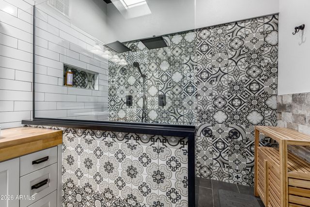 12101 N 36 Street, Phoenix, AZ 85028