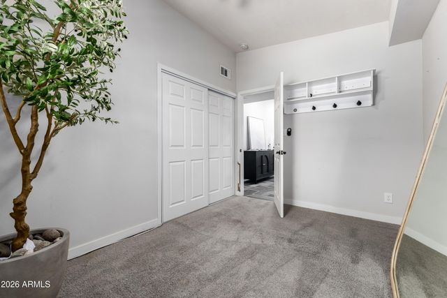 12101 N 36 Street, Phoenix, AZ 85028