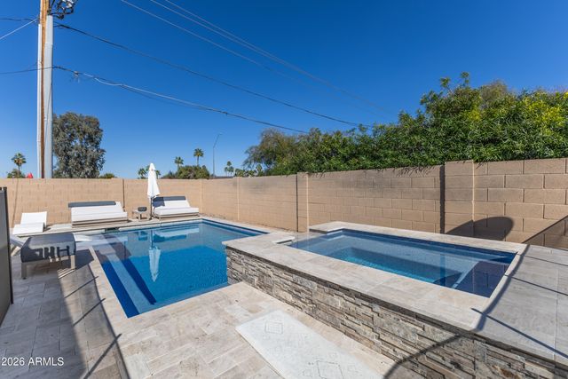 12101 N 36 Street, Phoenix, AZ 85028