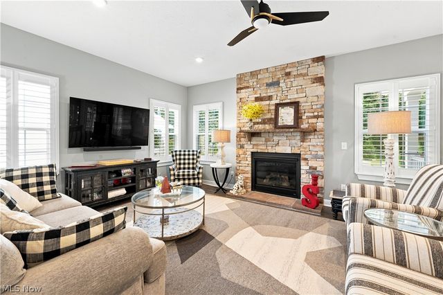 2147 Sugarmaple Drive, Kent, OH 44240