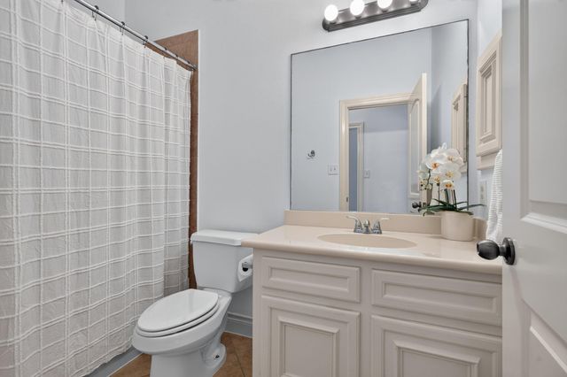 31806 Oak Thicket Court, Conroe, TX 77385