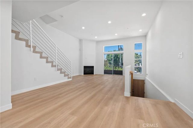 13440 Moorpark Street 101, Sherman Oaks, CA 91423