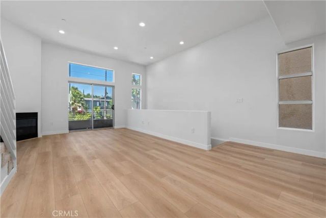 13440 Moorpark Street 101, Sherman Oaks, CA 91423