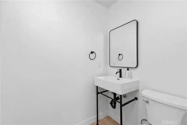 13440 Moorpark Street 101, Sherman Oaks, CA 91423
