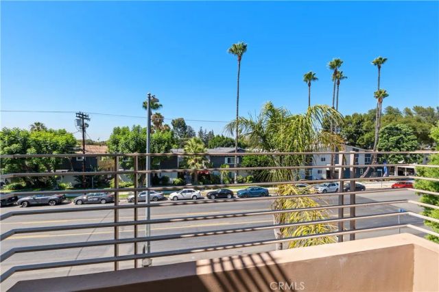 13440 Moorpark Street 101, Sherman Oaks, CA 91423