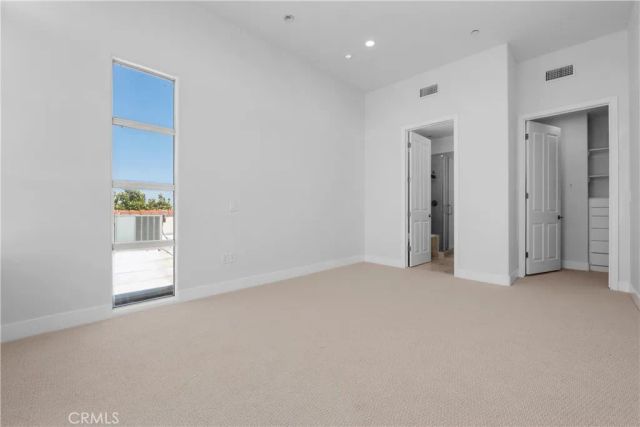 13440 Moorpark Street 101, Sherman Oaks, CA 91423