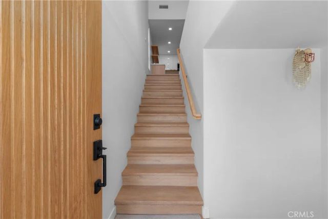 13440 Moorpark Street 101, Sherman Oaks, CA 91423