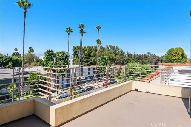 13440 Moorpark Street 101, Sherman Oaks, CA 91423