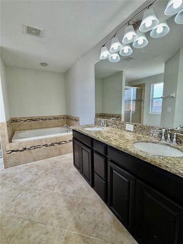 2005 VIA NAPOLI STREET, Plant City, FL 33566